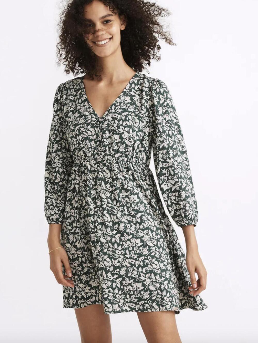 Madwell Green Forest Leaves V-Neck Button-Front Mini Dress - Size - Medium